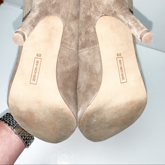 STEVEN BY STEVE MADDEN Taupe Suede Heels 9.5 - Picture 8 of 8